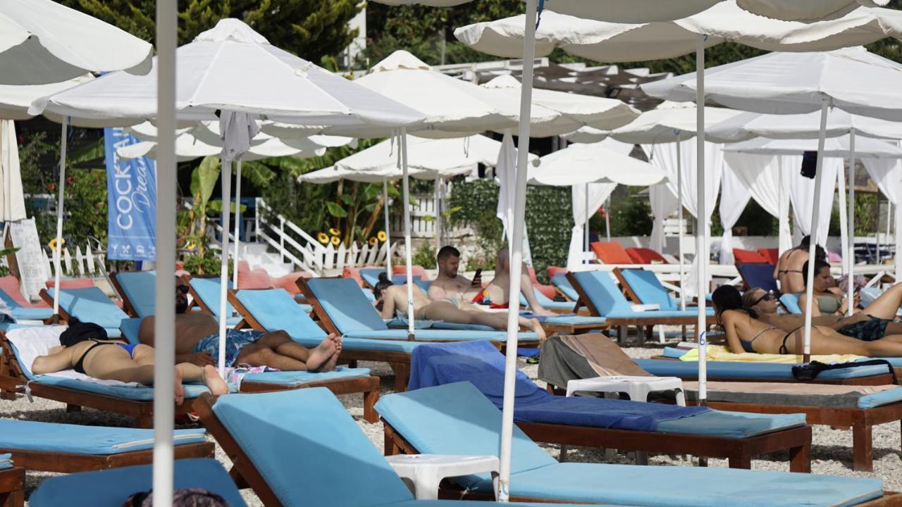 Cocktail & Dreams - Beach Hotel Sarandë Eksteriør bilde