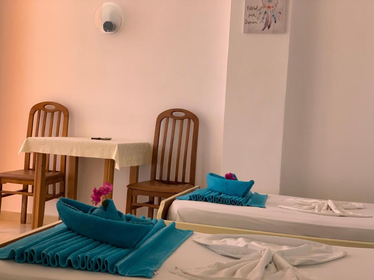 Cocktail & Dreams - Beach Hotel Sarandë Eksteriør bilde