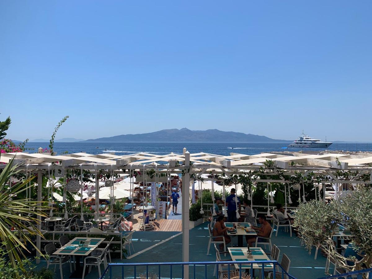 Cocktail & Dreams - Beach Hotel Sarandë Eksteriør bilde